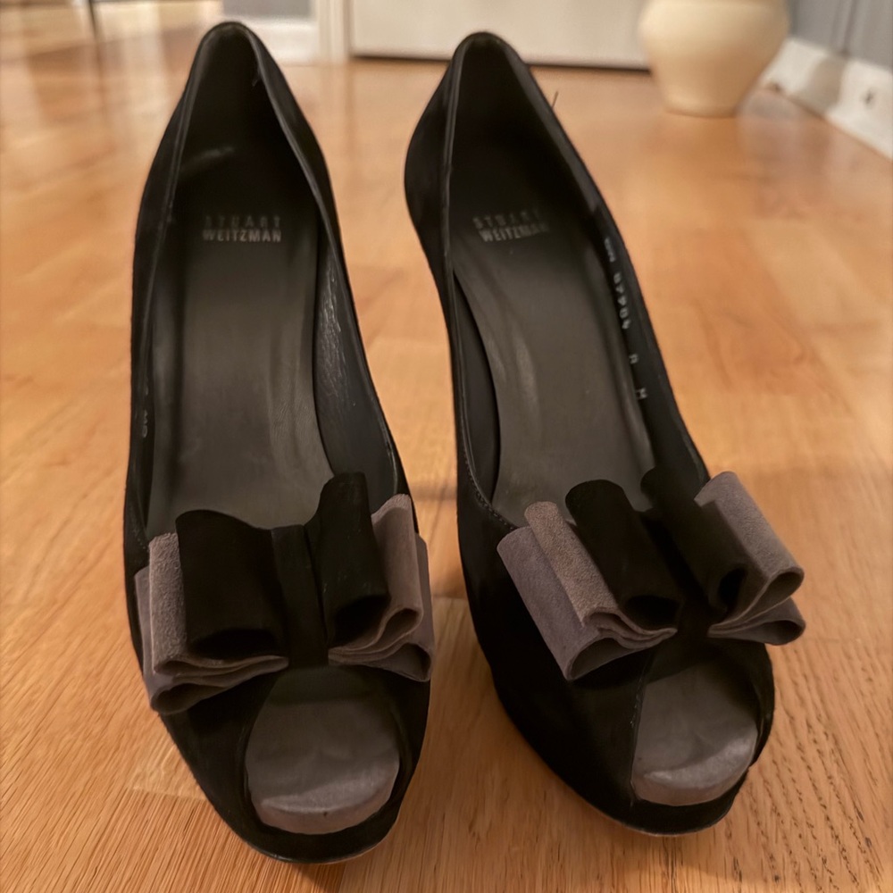 Stuart Weitzman Peep Toe Heels with Bow